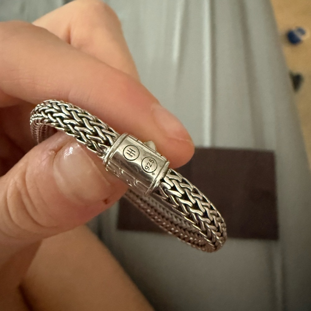 John Hardy Silver Bracelet with Blue Detail - Picture 9 of 12
